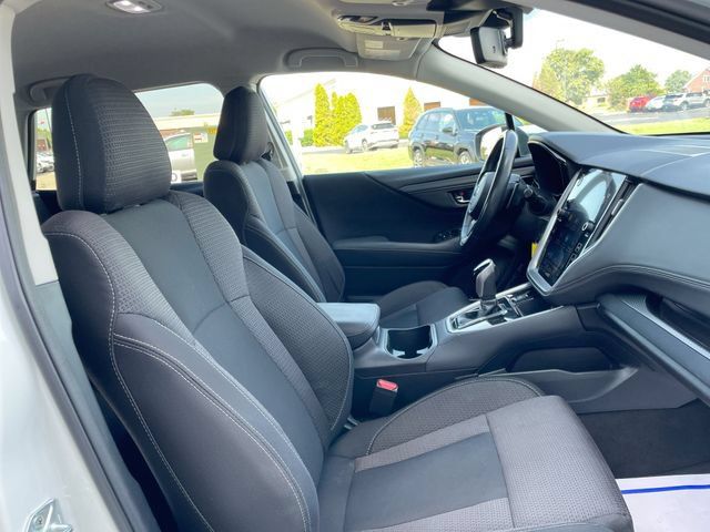 Used 2024 Subaru Outback Premium AWD/4WD image 16