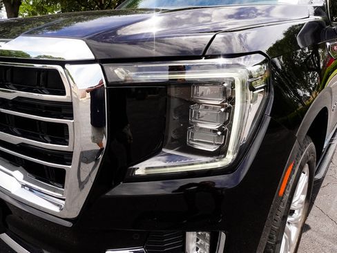 Used 2022 GMC Yukon SLT w/ SLT Luxury Package AWD/4WD image 31