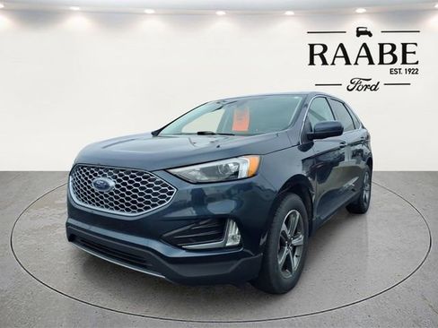 Used 2024 Ford Edge SEL w/ Convenience Package image 4