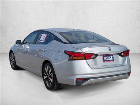 Used 2022 Nissan Altima 2.5 SV image 7