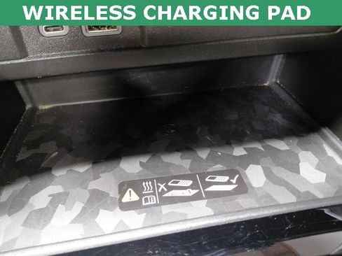 Used 2024 Chevrolet Colorado LT w/ LT Convenience Package III image 9