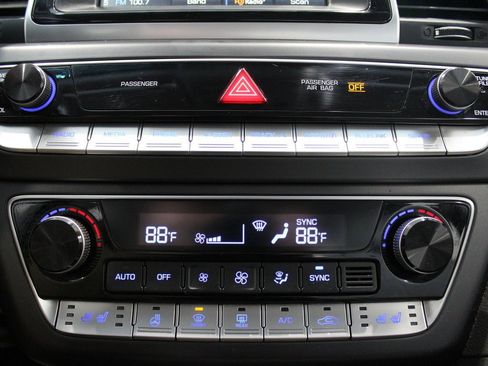 Used 2019 Hyundai Sonata Limited image 29