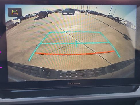 Used 2017 Toyota Tacoma SR5 w/ Tow Package image 18