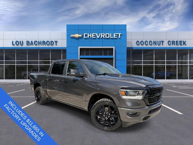 Used 2023 RAM 1500 Laramie AWD/4WD image 1