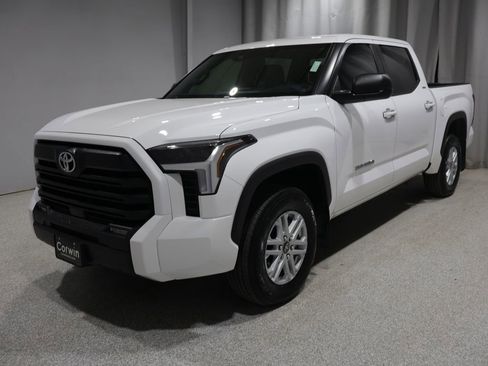 Used 2026 Toyota Tundra SR5 w/ SR5 Premium Package AWD/4WD image 7