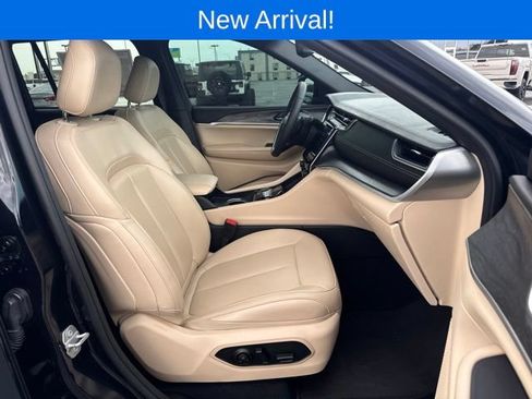 Used 2024 Jeep Grand Cherokee Limited AWD/4WD image 20