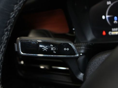 Used 2022 Lincoln Corsair Grand Touring image 38