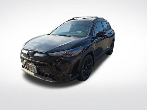 Used 2025 Toyota Corolla Cross AWD Hybrid w/ Moonroof Package image 5