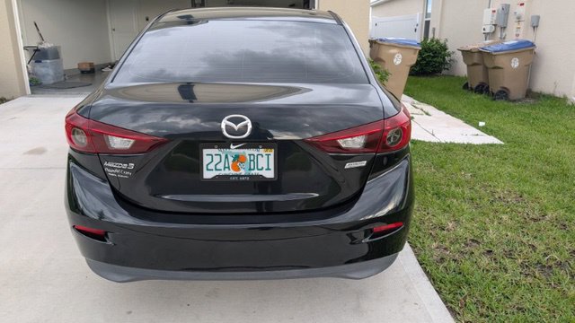 Used 2015 MAZDA MAZDA3 i Sport FWD image 2
