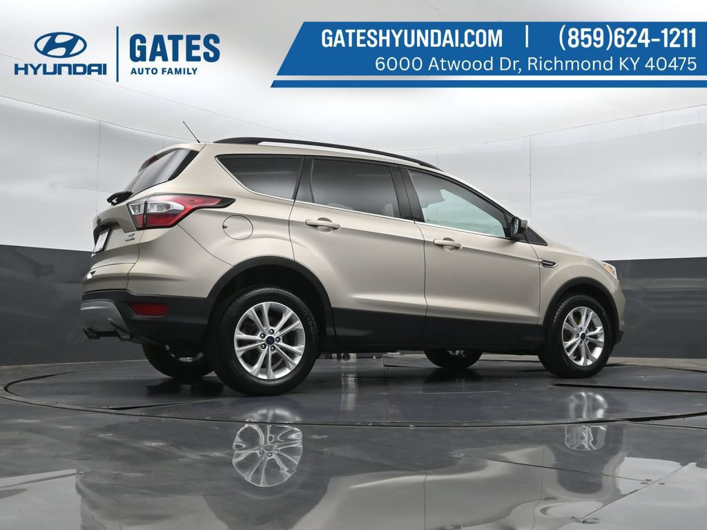 Used 2018 Ford Escape SE AWD/4WD image 36