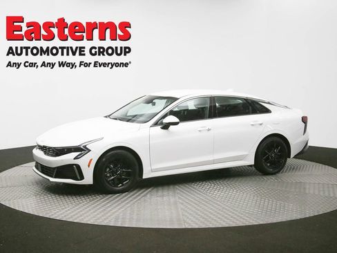 Used 2025 Kia K5 LXS FWD image 57