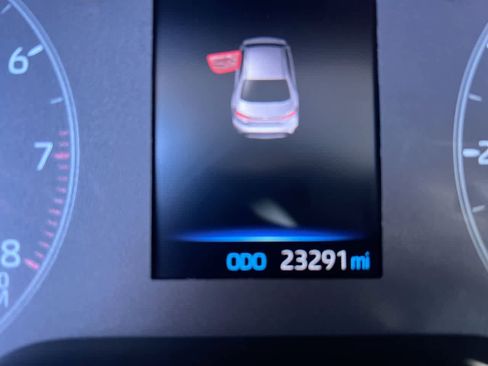 Used 2024 Toyota Corolla LE image 15