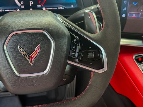 Used 2024 Chevrolet Corvette Stingray Preferred Conv w/ Z51 Performance Package RWD image 36