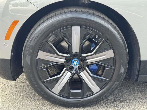 Certified 2023 BMW iX xDrive50 w/ Premium Package image 9