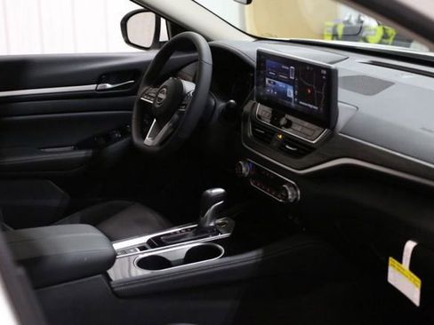 New 2025 Nissan Altima 2.5 SL image 22