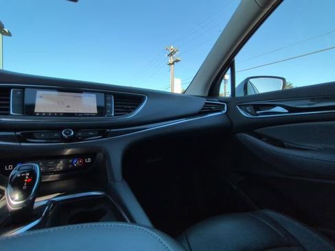 Used 2021 Buick Enclave Premium w/ Sun and Sites Package image 3