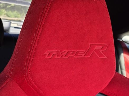 Used 2024 Honda Civic Type R image 15