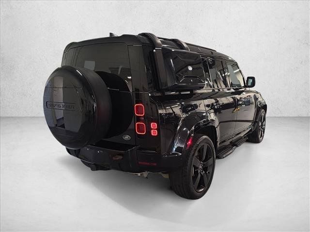 Used 2023 Land Rover Defender 110 X-Dynamic SE AWD/4WD image 5
