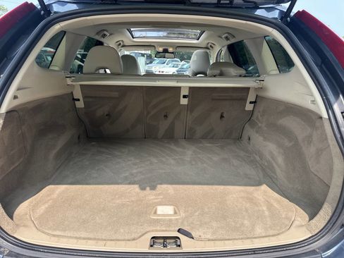 Used 2010 Volvo XC60 T6 image 21