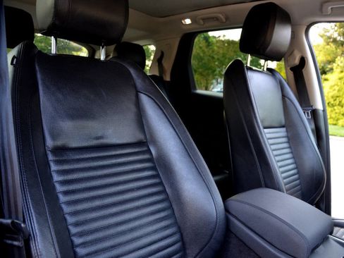 Used 2020 Land Rover Discovery Sport S image 17