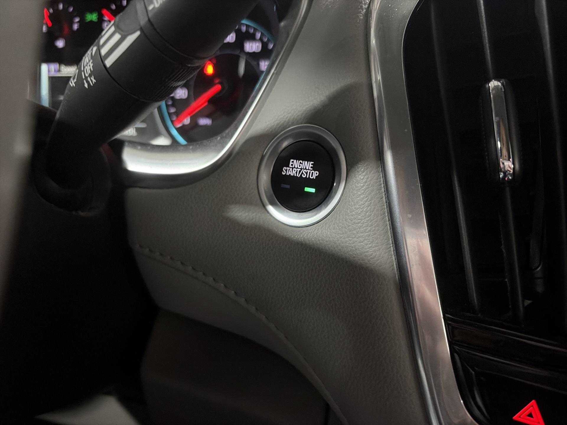Used 2019 Chevrolet Traverse LT AWD/4WD image 18