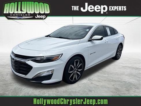 Used 2024 Chevrolet Malibu RS FWD image 1