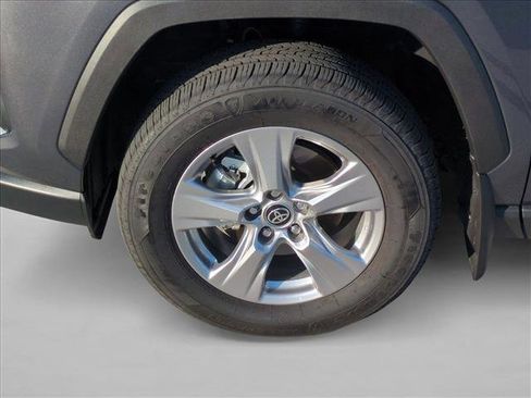Used 2025 Toyota RAV4 XLE w/ Convenience Package FWD image 24