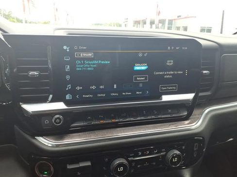 Used 2023 Chevrolet Silverado 1500 LTZ AWD/4WD image 18
