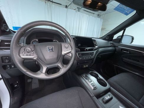 Used 2022 Honda Pilot Sport image 13