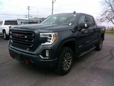 Used 2021 GMC Sierra 1500 AT4 w/ AT4 Value Package AWD/4WD image 8
