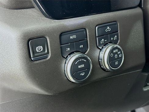 Certified 2025 GMC Sierra 1500 Elevation image 11