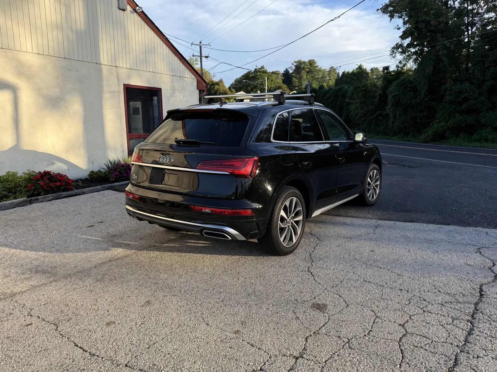 Used 2022 Audi Q5 2.0T Premium w/ Convenience Package AWD/4WD image 5