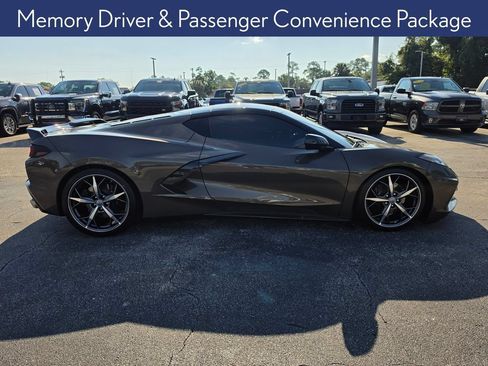 Used 2021 Chevrolet Corvette Stingray Premium Cpe w/ 3LT RWD image 6