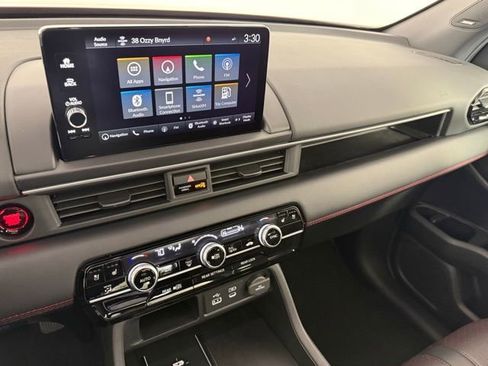 Used 2025 Honda Pilot Black Edition image 24