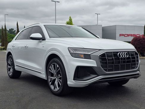 Used 2023 Audi Q8 Premium Plus w/ Premium Plus Package AWD/4WD image 7