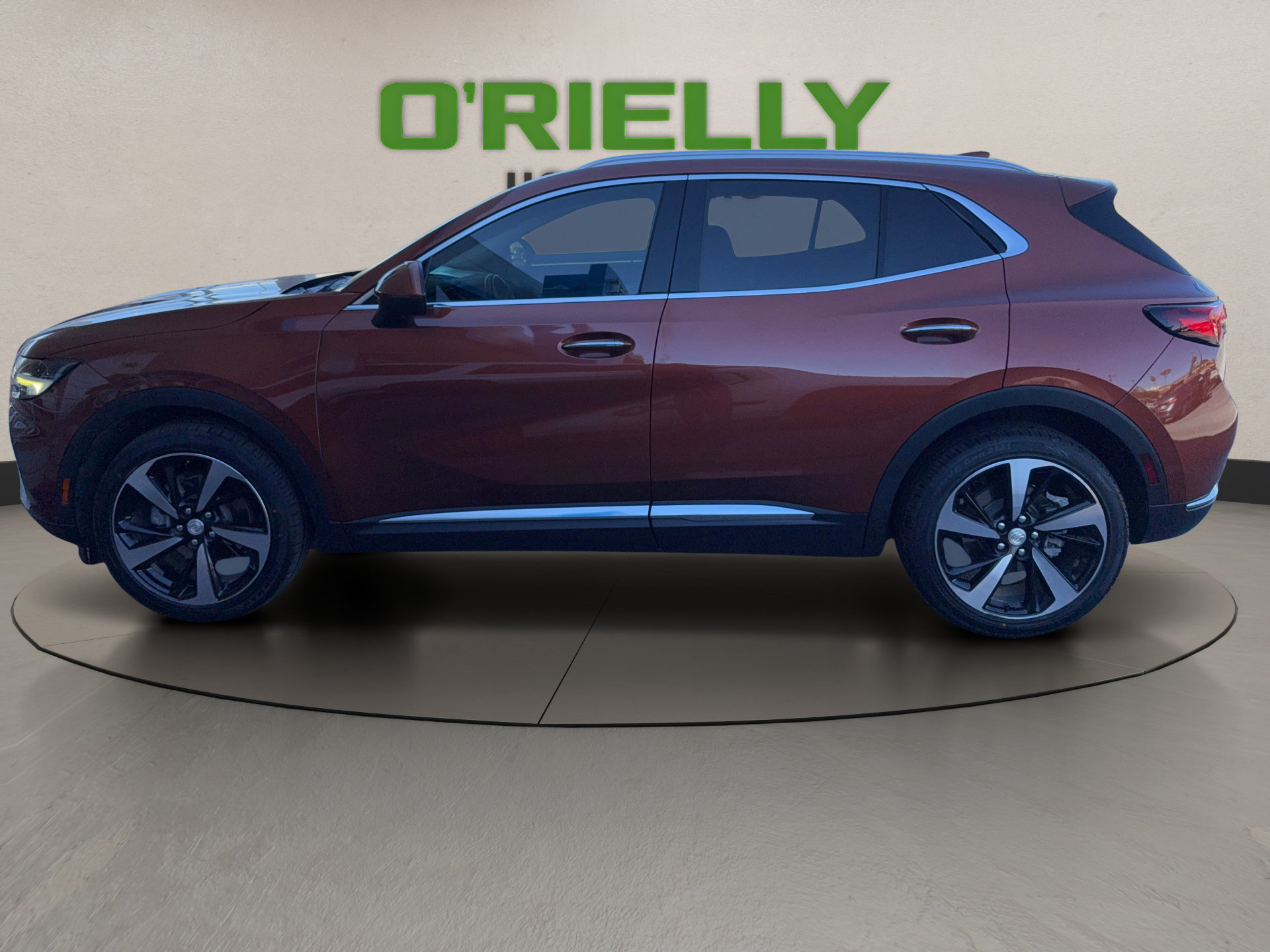 Used 2021 Buick Envision Essence w/ Technology Package I FWD image 3