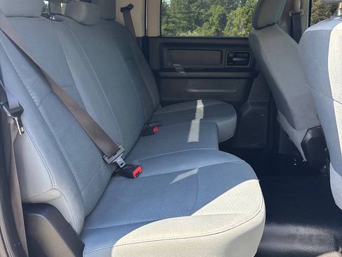 Used 2018 RAM 3500 Tradesman w/ Chrome Appearance Group AWD/4WD image 14