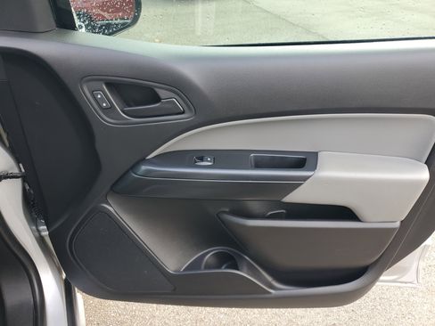 Used 2019 Chevrolet Colorado W/T w/ WT Convenience Package image 10