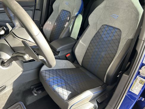Used 2025 Volkswagen Golf R Black Edition AWD/4WD image 16