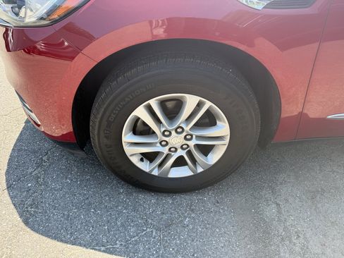 Used 2018 Buick Enclave Essence w/ Trailering Package AWD/4WD image 9