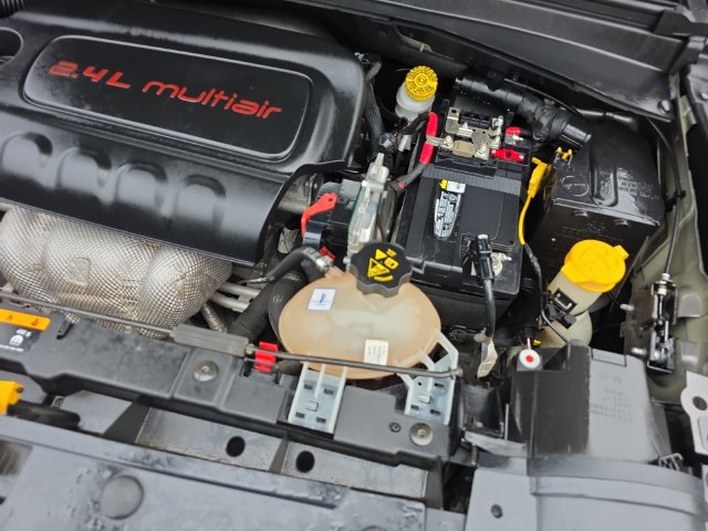 Used 2019 Jeep Renegade Latitude w/ Popular Equipment Group FWD image 27