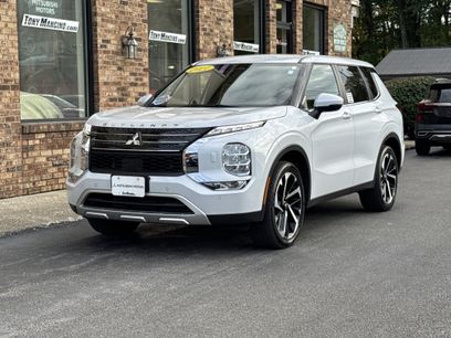 Used 2024 Mitsubishi Outlander SE