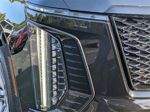 New 2025 Cadillac Escalade ESV Sport w/ Touring Package image 9