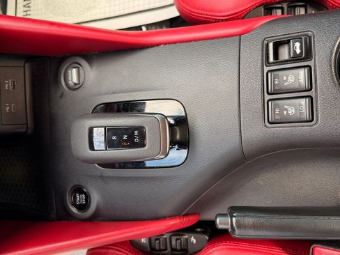 Used 2024 Nissan Z Performance w/ Floor Mat Package RWD image 15
