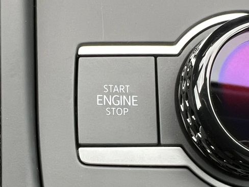 New 2026 Volkswagen Tiguan SE AWD/4WD image 32