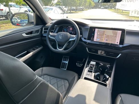 New 2026 Volkswagen Atlas Cross Sport SEL Premium R-Line AWD/4WD image 9