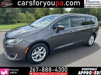 Used 2018 Chrysler Pacifica Touring Plus w/ Tire & Wheel Group FWD video 1