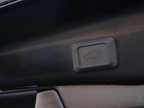 Certified 2025 Toyota RAV4 XLE Premium image 8