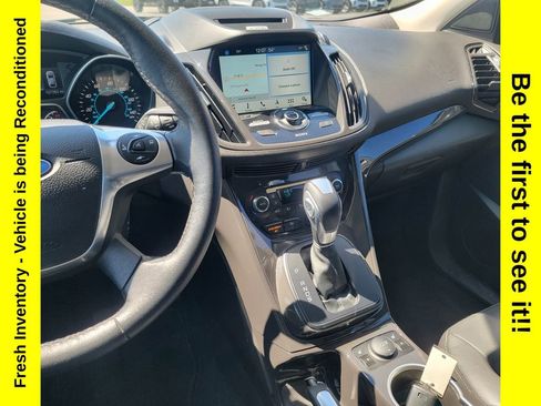 Used 2016 Ford Escape Titanium FWD image 17