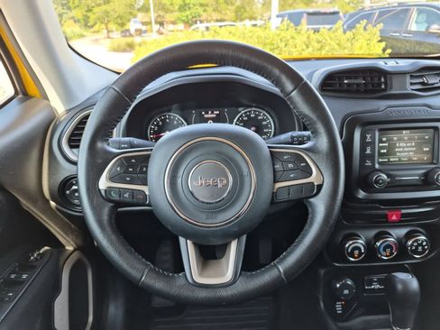 Used 2016 Jeep Renegade Latitude w/ Safety & Security Group AWD/4WD image 22